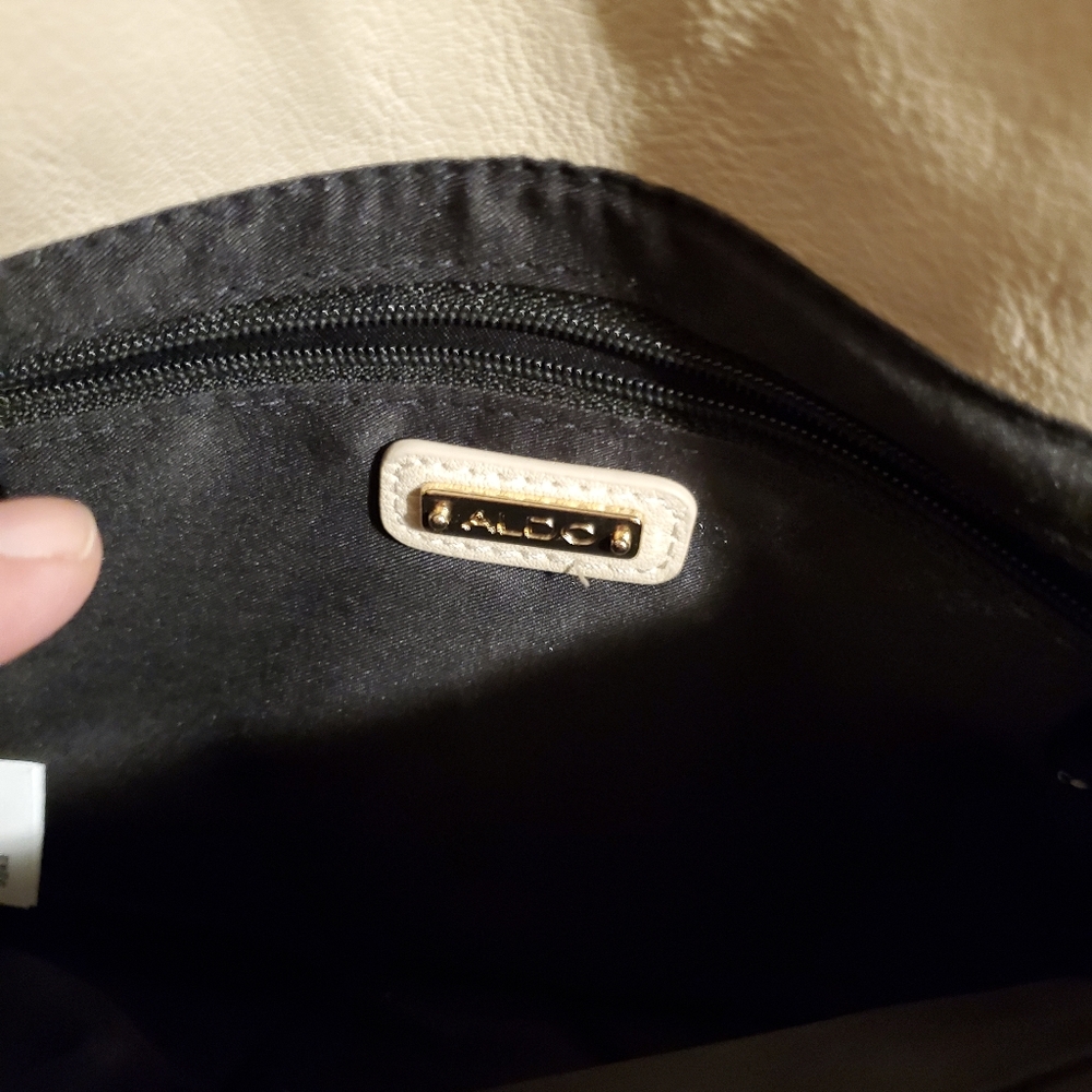 Aldo clutch and Jones of NY shall - Picture 5 of 9